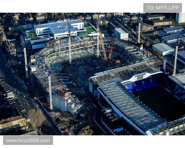 足球零碳进行时：可持续球场建设与环保赛事实践展